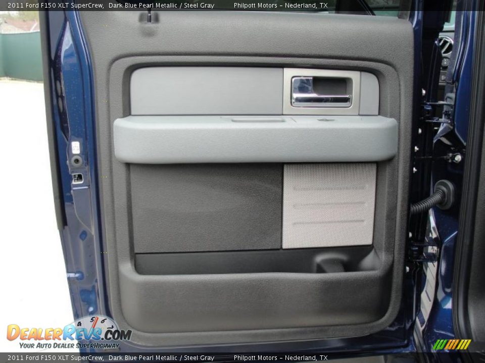 Door Panel of 2011 Ford F150 XLT SuperCrew Photo #21