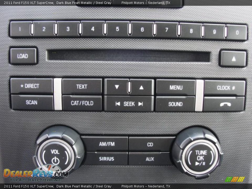 Controls of 2011 Ford F150 XLT SuperCrew Photo #30