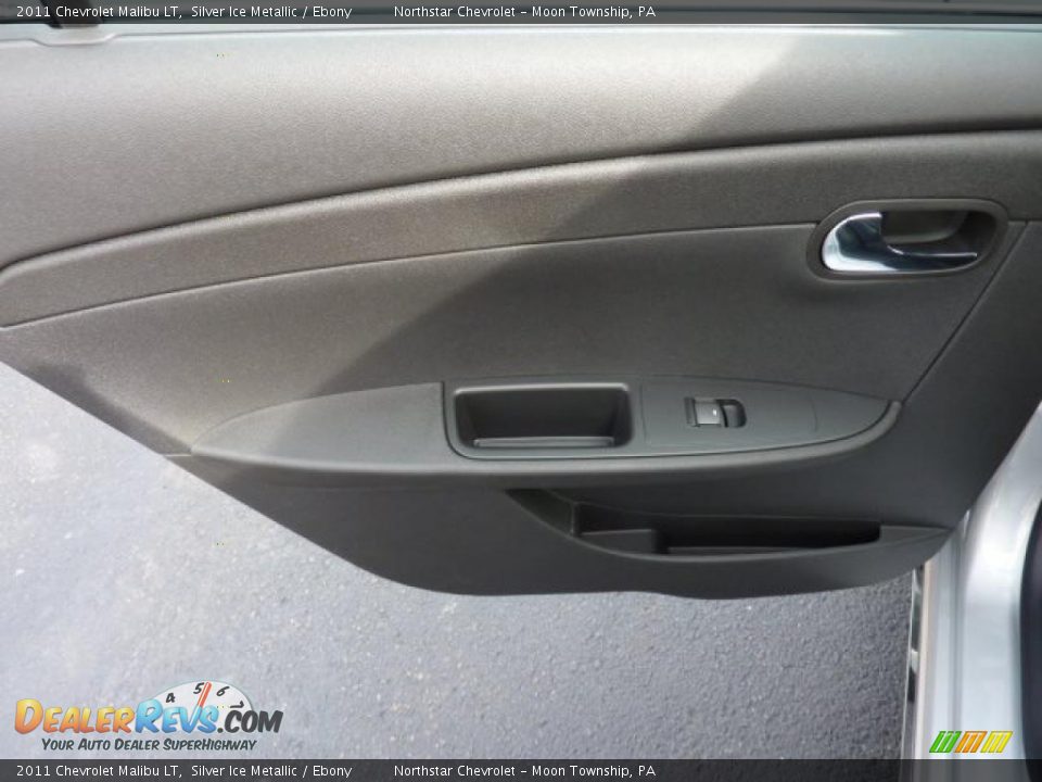 Door Panel of 2011 Chevrolet Malibu LT Photo #16