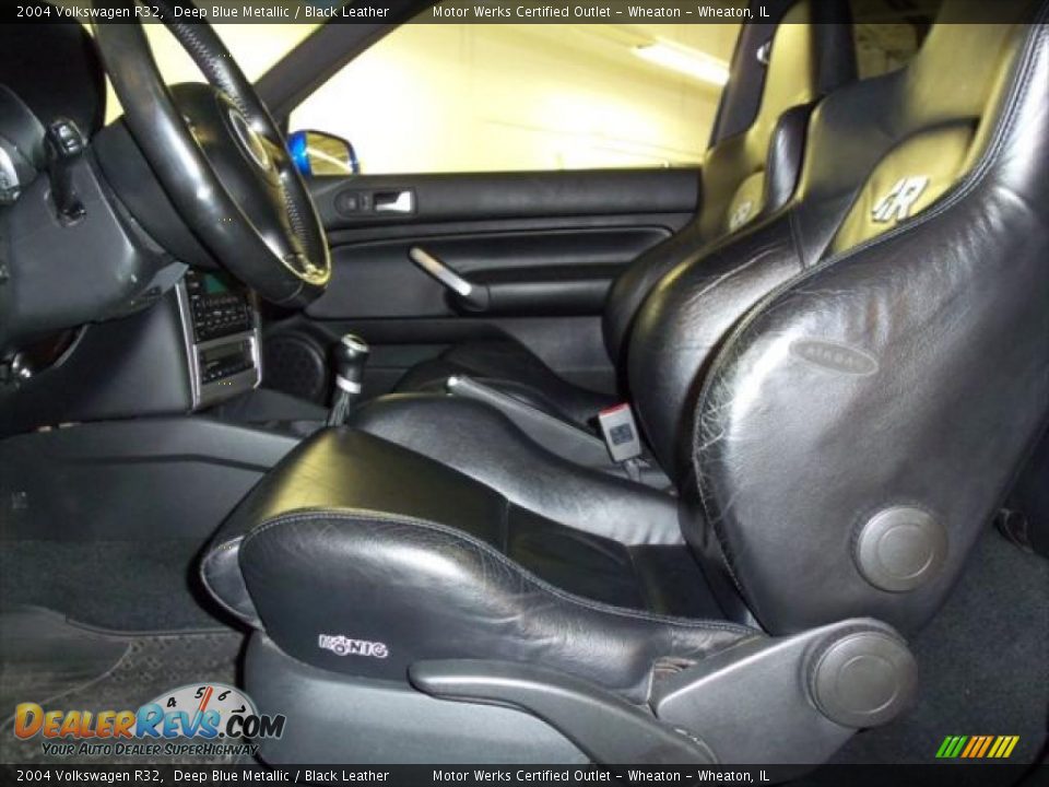 Black Leather Interior - 2004 Volkswagen R32  Photo #9