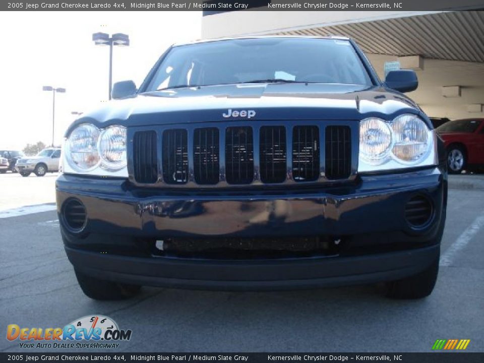 2005 Jeep Grand Cherokee Laredo 4x4 Midnight Blue Pearl / Medium Slate Gray Photo #7