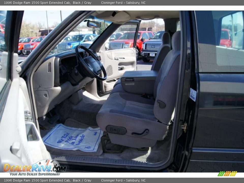 Gray Interior - 1996 Dodge Ram 1500 Sport Extended Cab Photo #8