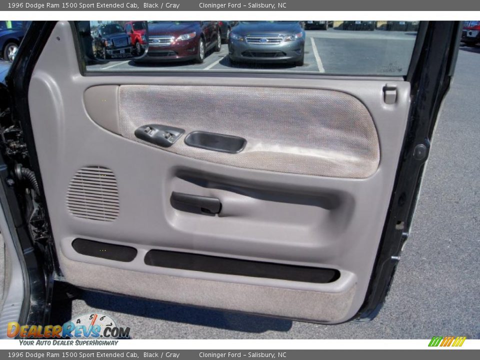 Door Panel of 1996 Dodge Ram 1500 Sport Extended Cab Photo #13