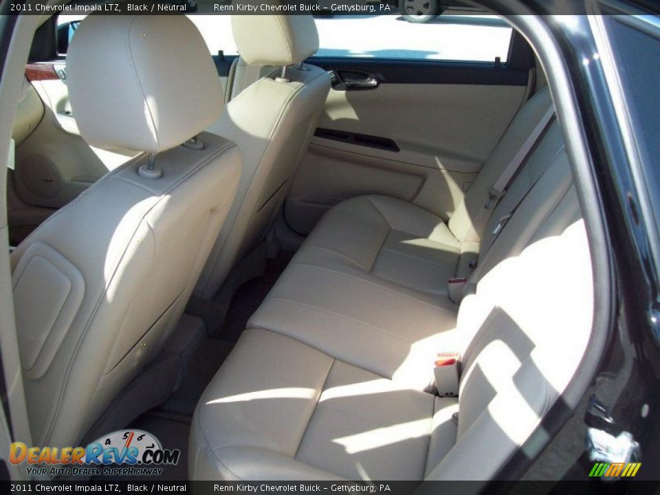 Neutral Interior - 2011 Chevrolet Impala LTZ Photo #28