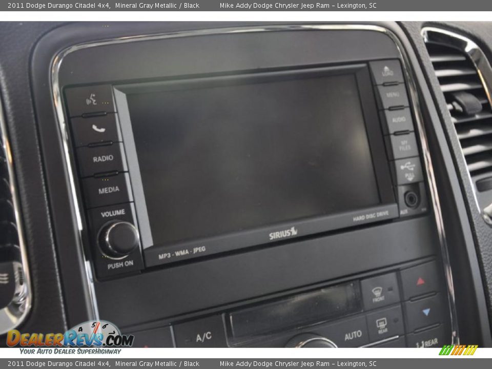 Controls of 2011 Dodge Durango Citadel 4x4 Photo #17