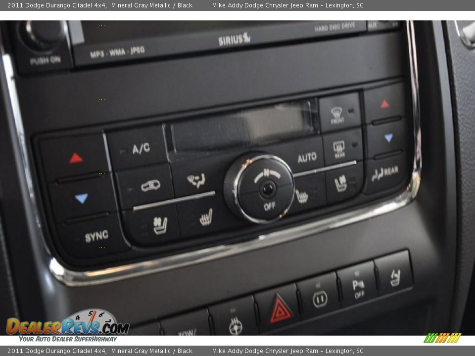 Controls of 2011 Dodge Durango Citadel 4x4 Photo #18