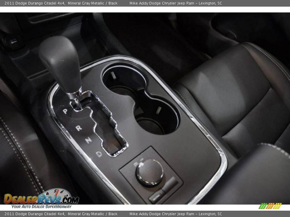 2011 Dodge Durango Citadel 4x4 Shifter Photo #19