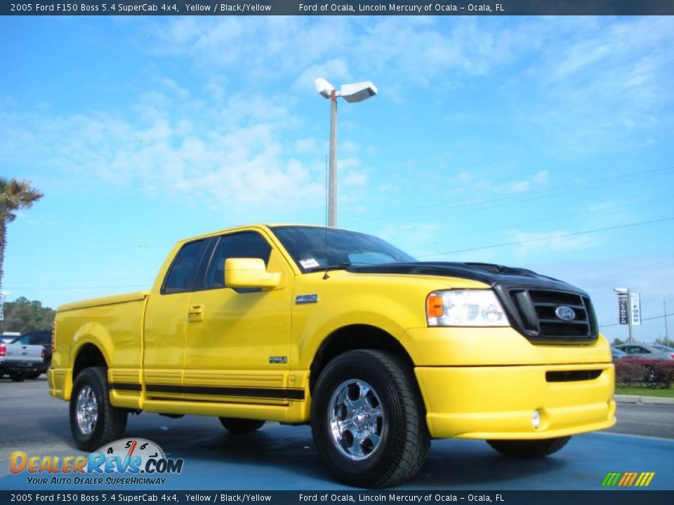 Front 3/4 View of 2005 Ford F150 Boss 5.4 SuperCab 4x4 Photo #7