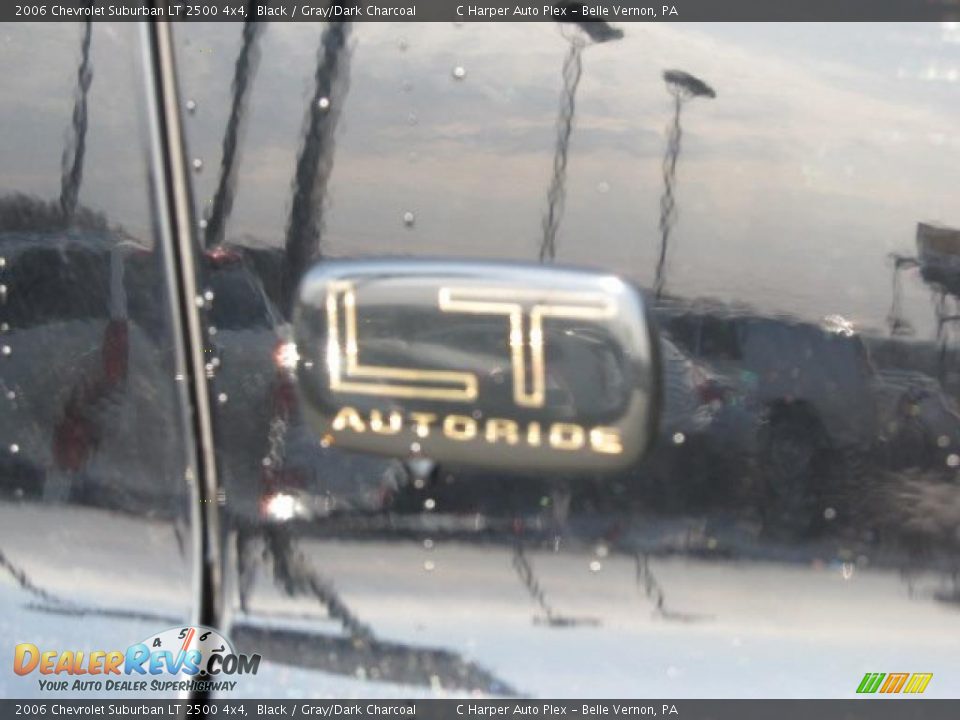 2006 Chevrolet Suburban LT 2500 4x4 Black / Gray/Dark Charcoal Photo #7