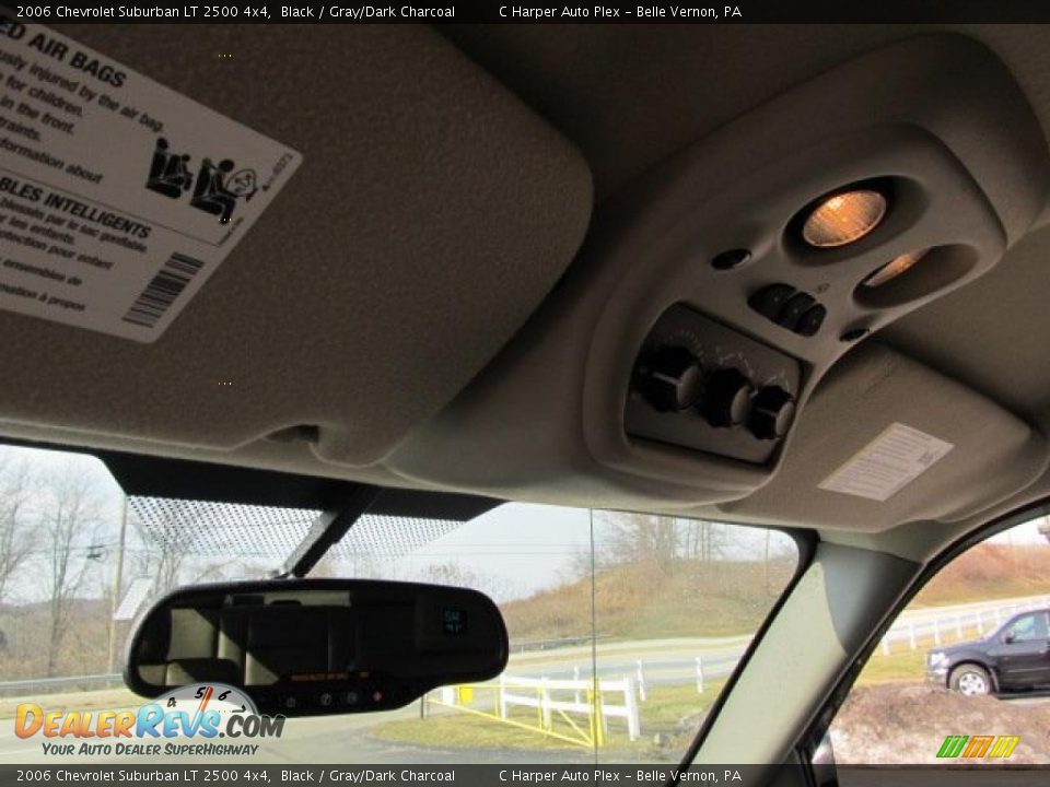 2006 Chevrolet Suburban LT 2500 4x4 Black / Gray/Dark Charcoal Photo #15