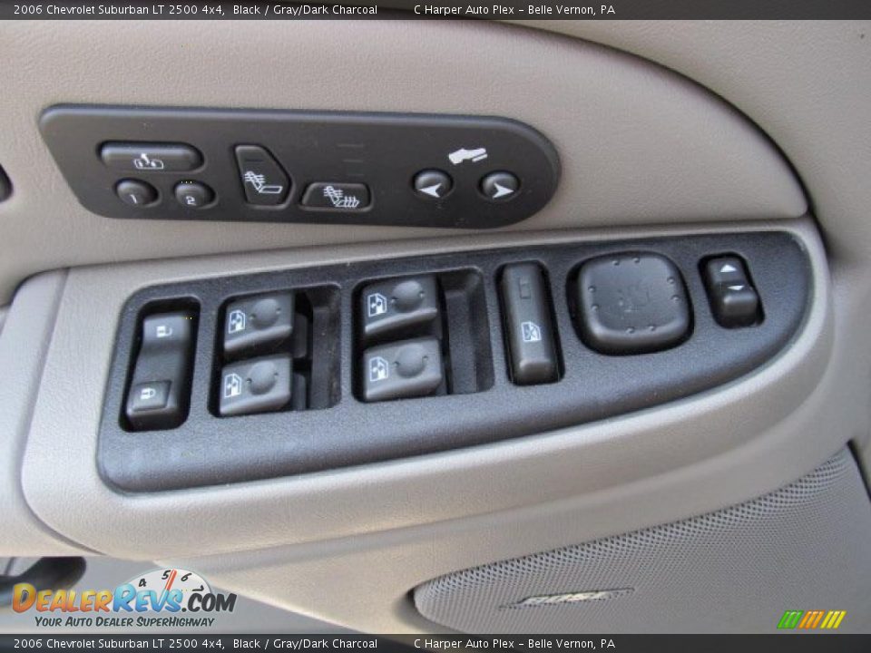 Controls of 2006 Chevrolet Suburban LT 2500 4x4 Photo #16