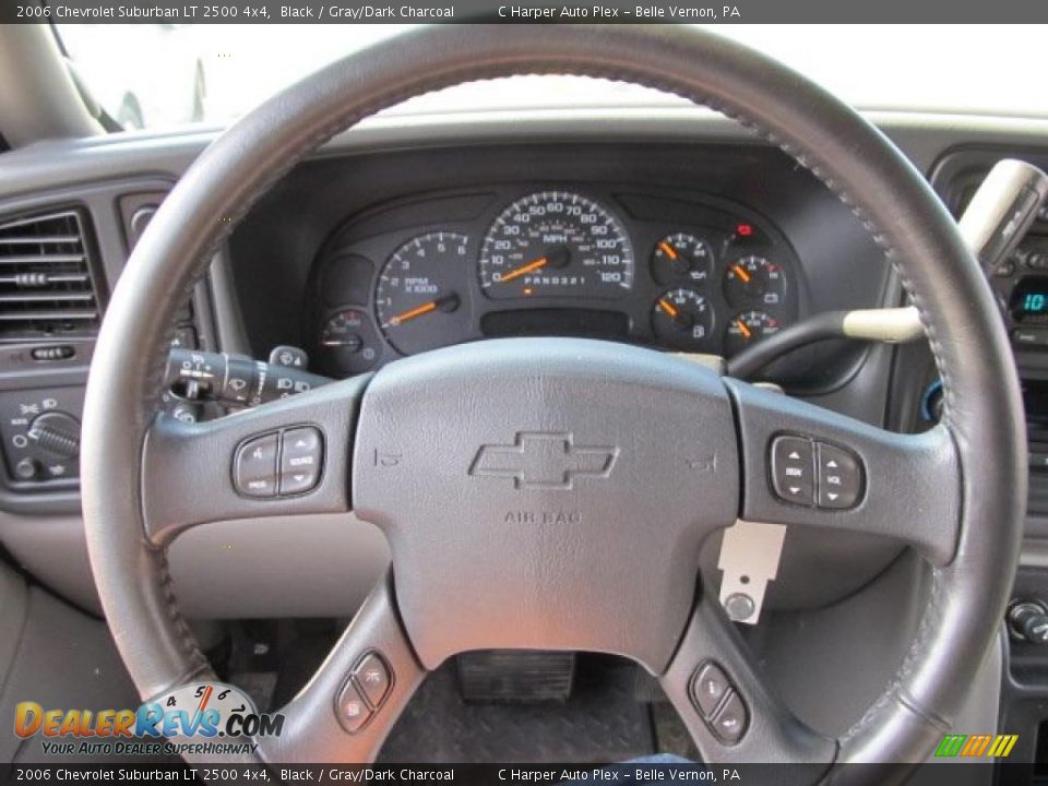 2006 Chevrolet Suburban LT 2500 4x4 Steering Wheel Photo #17