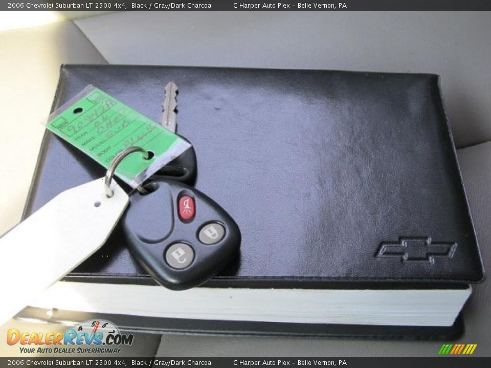 2006 Chevrolet Suburban LT 2500 4x4 Black / Gray/Dark Charcoal Photo #22