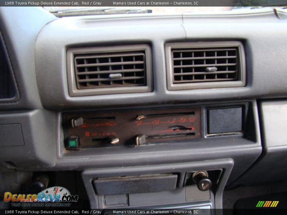 1988 Toyota Pickup Deluxe Extended Cab Red / Gray Photo #16