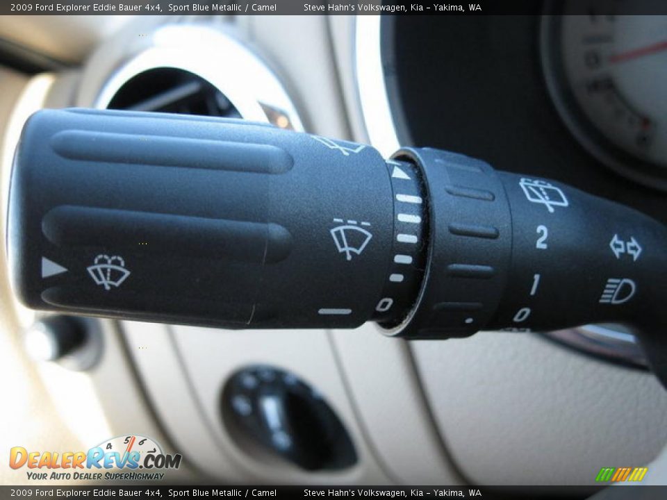 Controls of 2009 Ford Explorer Eddie Bauer 4x4 Photo #21