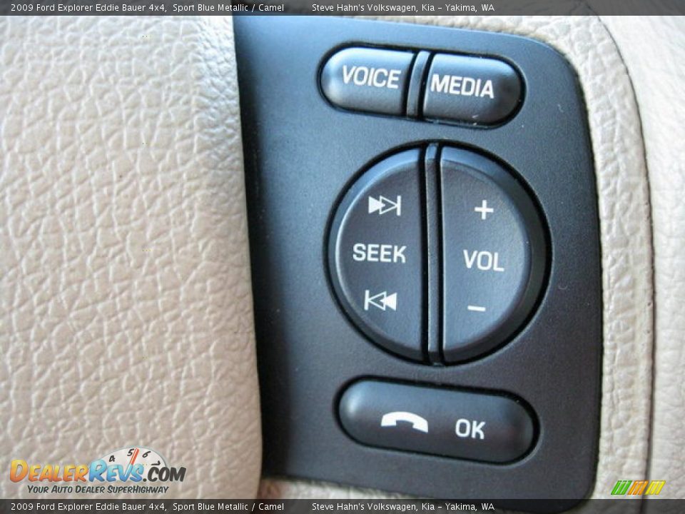 Controls of 2009 Ford Explorer Eddie Bauer 4x4 Photo #23