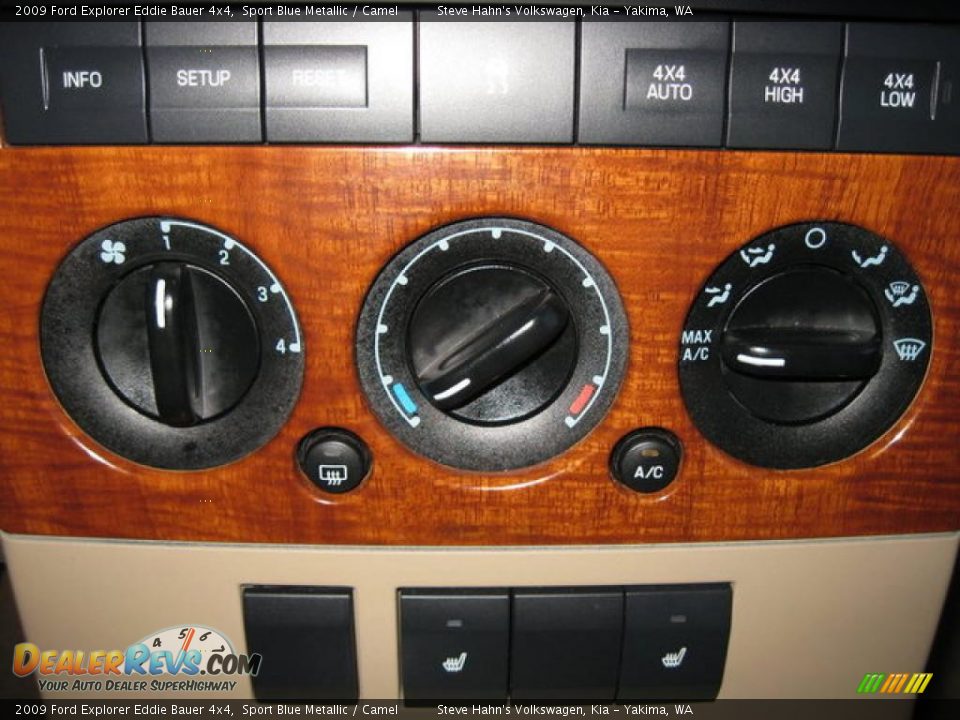 Controls of 2009 Ford Explorer Eddie Bauer 4x4 Photo #27