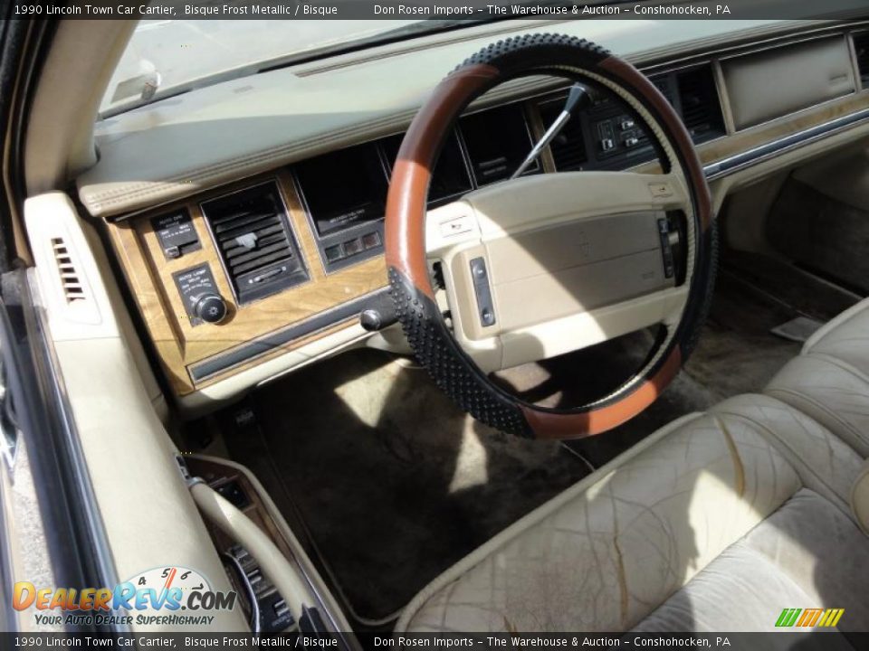 1990 Lincoln Town Car Cartier Bisque Frost Metallic / Bisque Photo #12