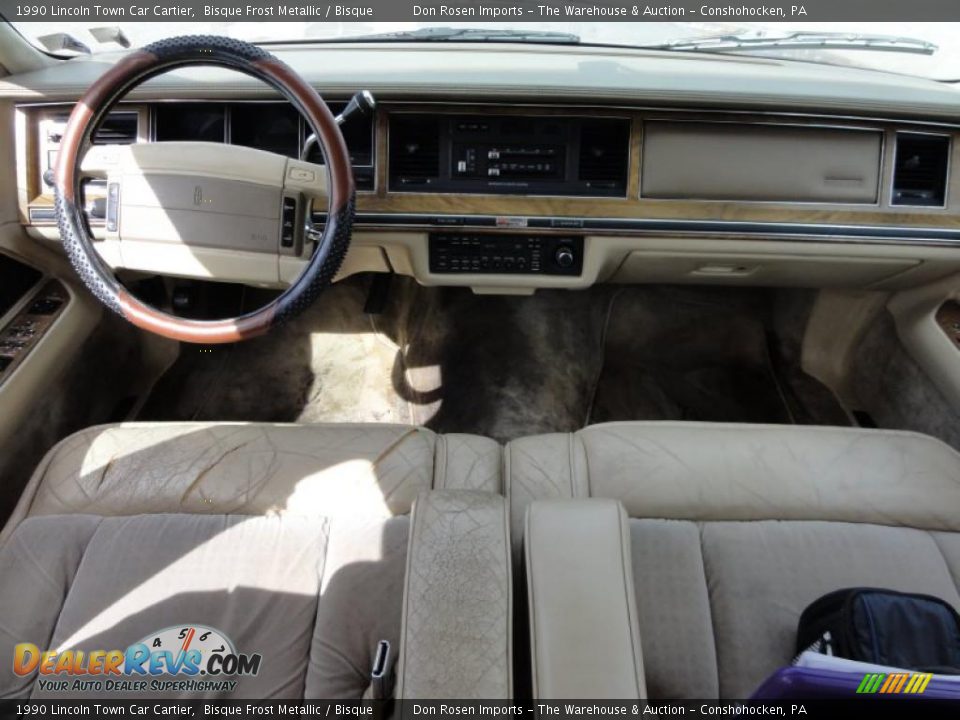 Dashboard of 1990 Lincoln Town Car Cartier Photo #28