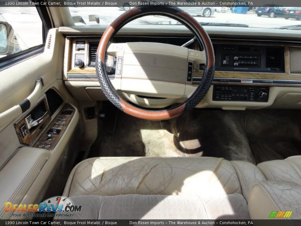1990 Lincoln Town Car Cartier Bisque Frost Metallic / Bisque Photo #29