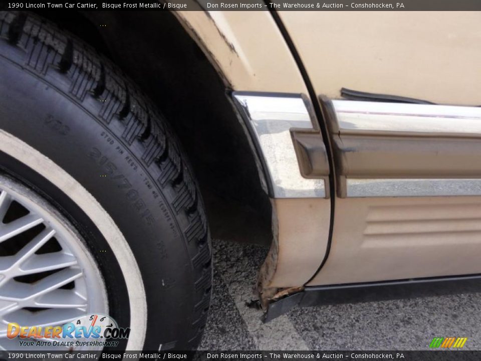 1990 Lincoln Town Car Cartier Bisque Frost Metallic / Bisque Photo #34