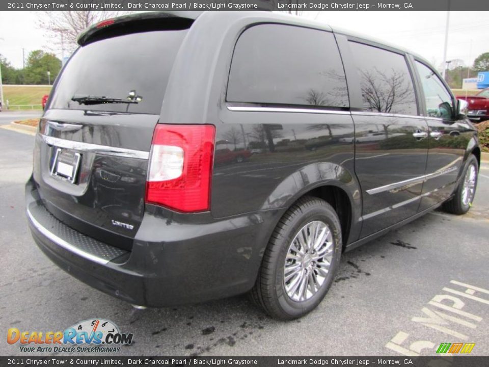 Dark Charcoal Pearl 2011 Chrysler Town & Country Limited Photo #3