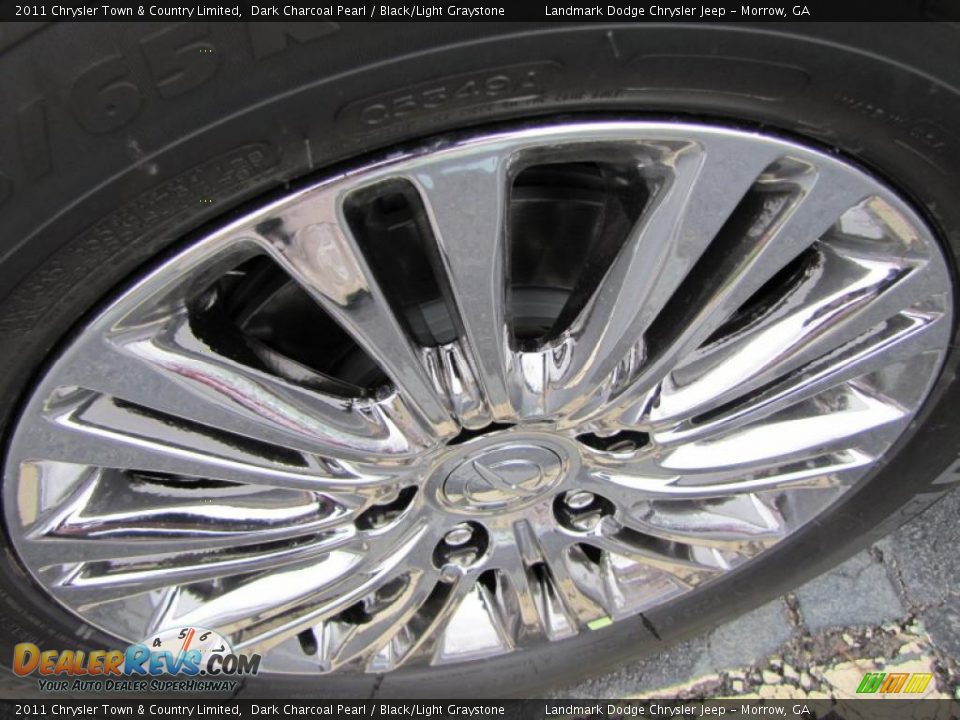 2011 Chrysler Town & Country Limited Dark Charcoal Pearl / Black/Light Graystone Photo #5