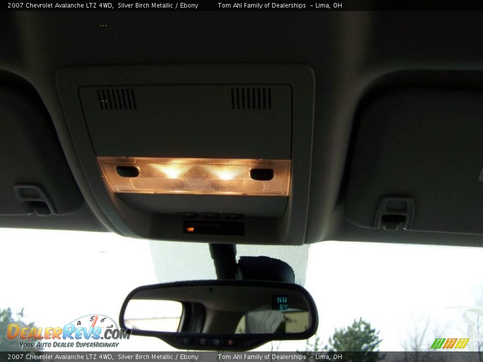 2007 Chevrolet Avalanche LTZ 4WD Silver Birch Metallic / Ebony Photo #16