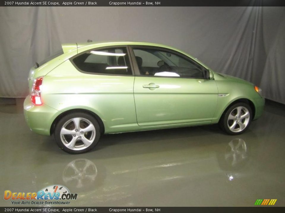 Apple Green 2007 Hyundai Accent SE Coupe Photo #13