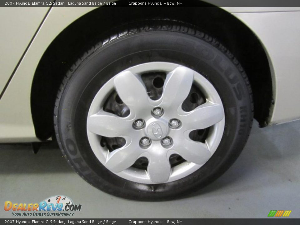 2007 Hyundai Elantra GLS Sedan Laguna Sand Beige / Beige Photo #9