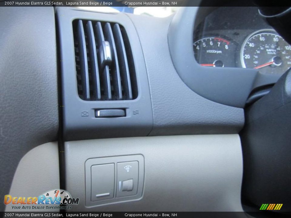 2007 Hyundai Elantra GLS Sedan Laguna Sand Beige / Beige Photo #26