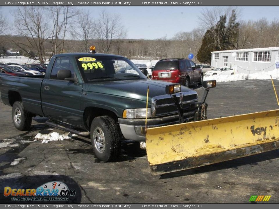 1999 Dodge Ram 1500 ST Regular Cab Emerald Green Pearl / Mist Gray Photo #2