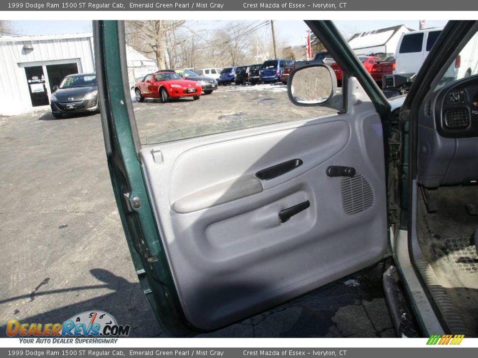 1999 Dodge Ram 1500 ST Regular Cab Emerald Green Pearl / Mist Gray Photo #12