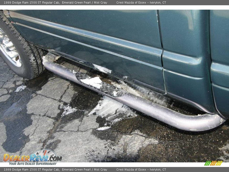 1999 Dodge Ram 1500 ST Regular Cab Emerald Green Pearl / Mist Gray Photo #13