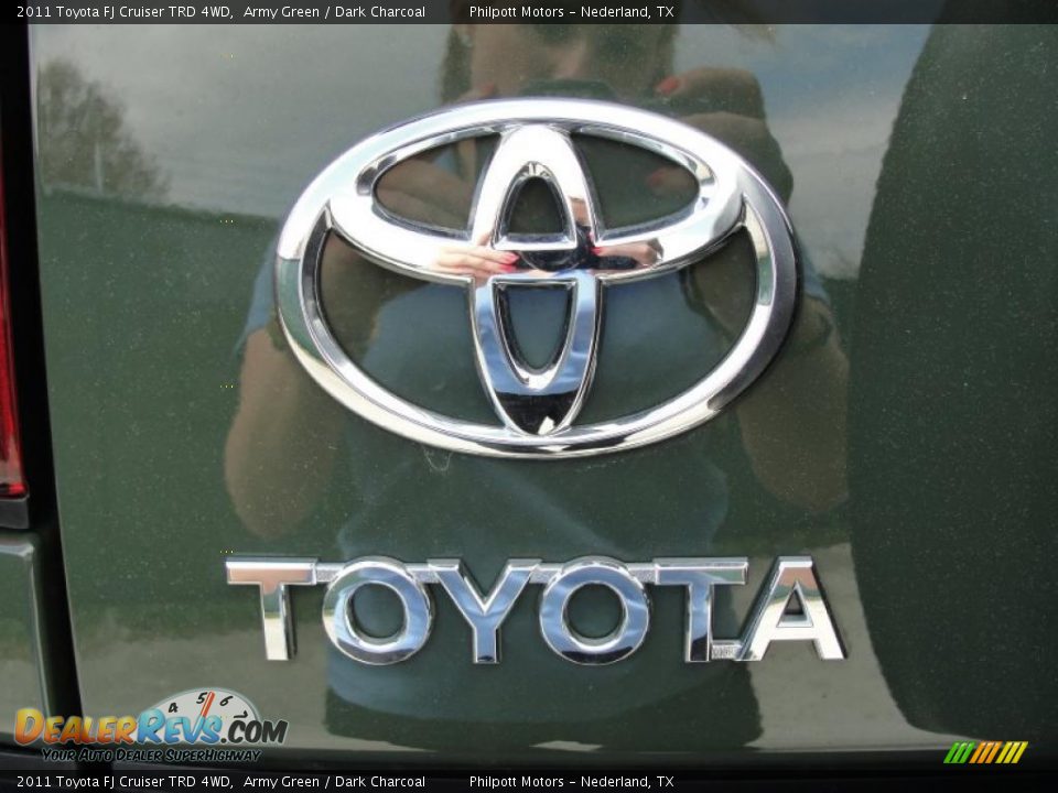 2011 Toyota FJ Cruiser TRD 4WD Army Green / Dark Charcoal Photo #17