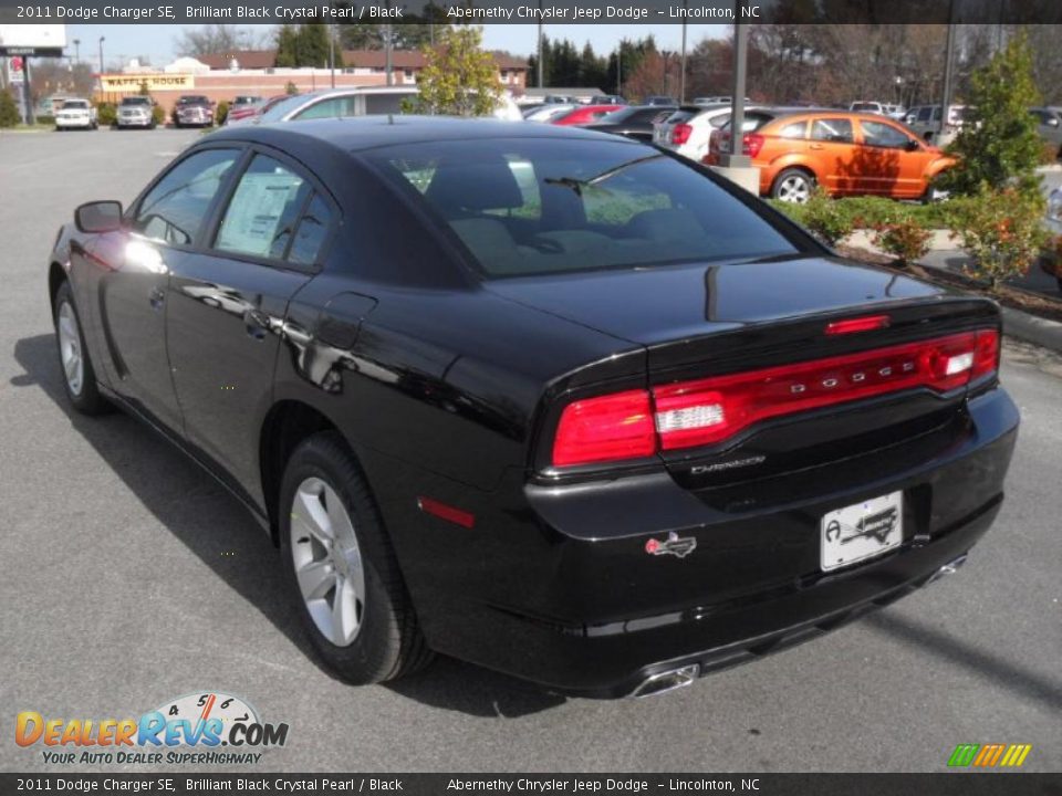 Brilliant Black Crystal Pearl 2011 Dodge Charger SE Photo #2
