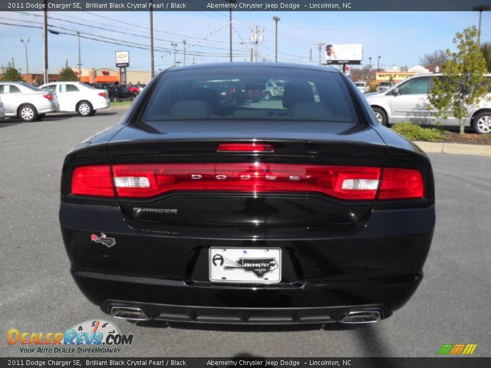 Brilliant Black Crystal Pearl 2011 Dodge Charger SE Photo #3