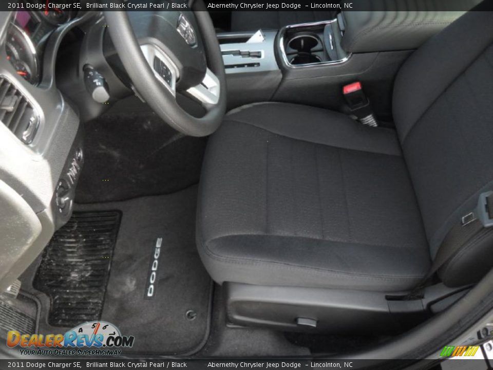2011 Dodge Charger SE Brilliant Black Crystal Pearl / Black Photo #7