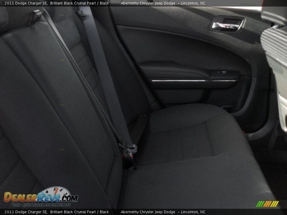 2011 Dodge Charger SE Brilliant Black Crystal Pearl / Black Photo #18