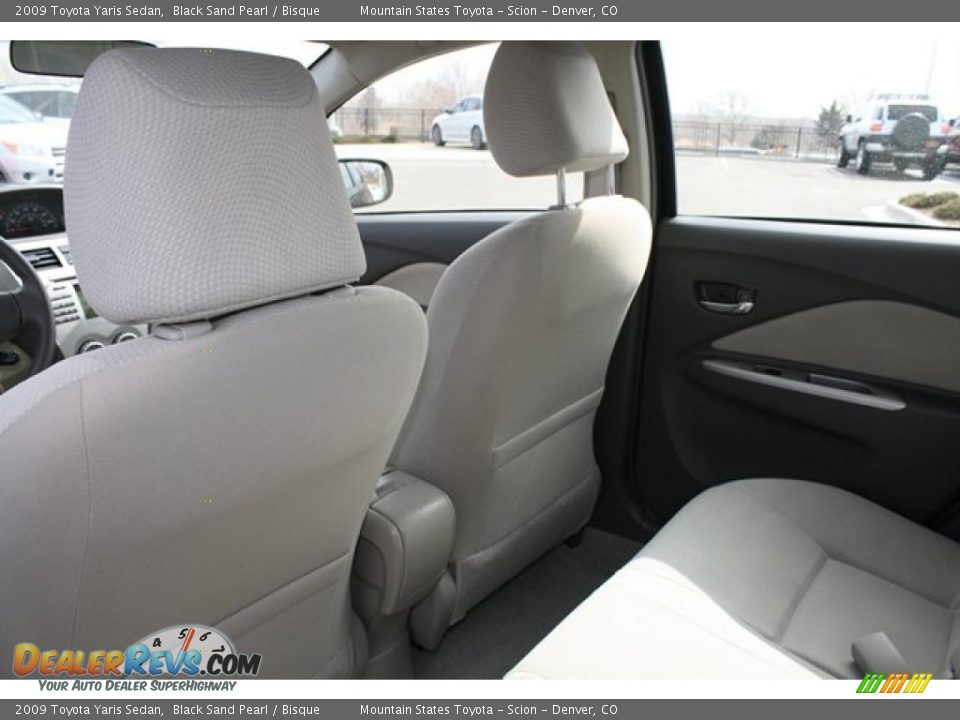 2009 Toyota Yaris Sedan Black Sand Pearl / Bisque Photo #10
