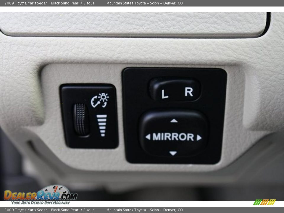 2009 Toyota Yaris Sedan Black Sand Pearl / Bisque Photo #22