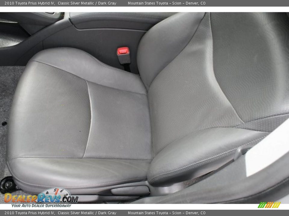 2010 Toyota Prius Hybrid IV Classic Silver Metallic / Dark Gray Photo #11