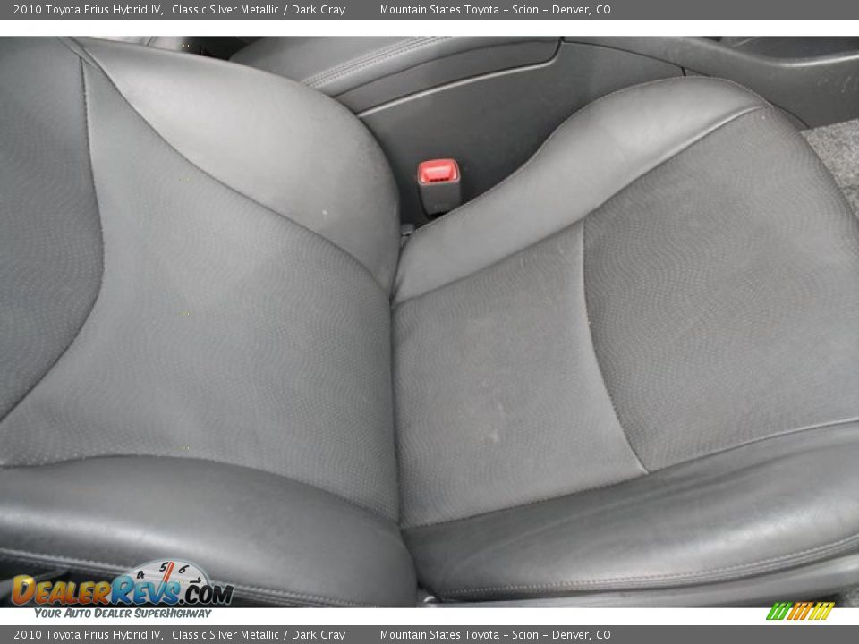 2010 Toyota Prius Hybrid IV Classic Silver Metallic / Dark Gray Photo #12