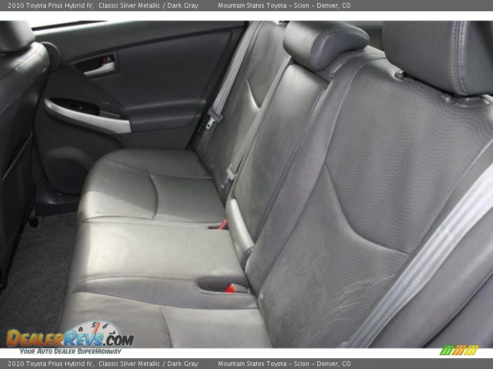 2010 Toyota Prius Hybrid IV Classic Silver Metallic / Dark Gray Photo #13
