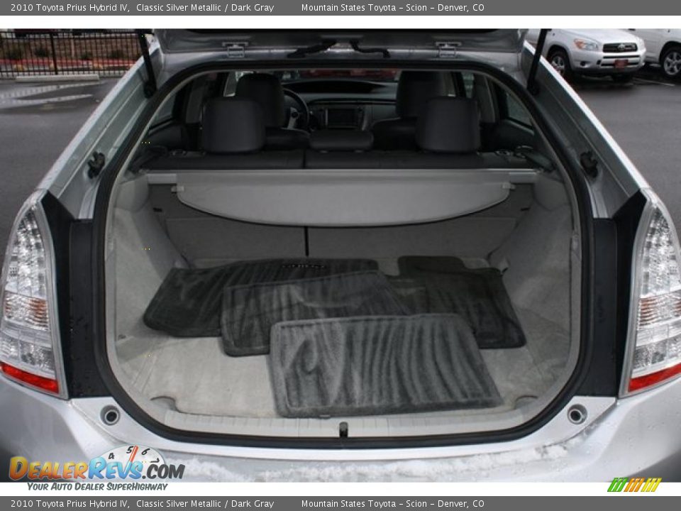 2010 Toyota Prius Hybrid IV Classic Silver Metallic / Dark Gray Photo #21