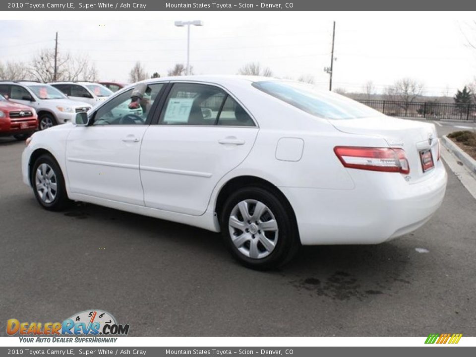 2010 Toyota Camry LE Super White / Ash Gray Photo #4
