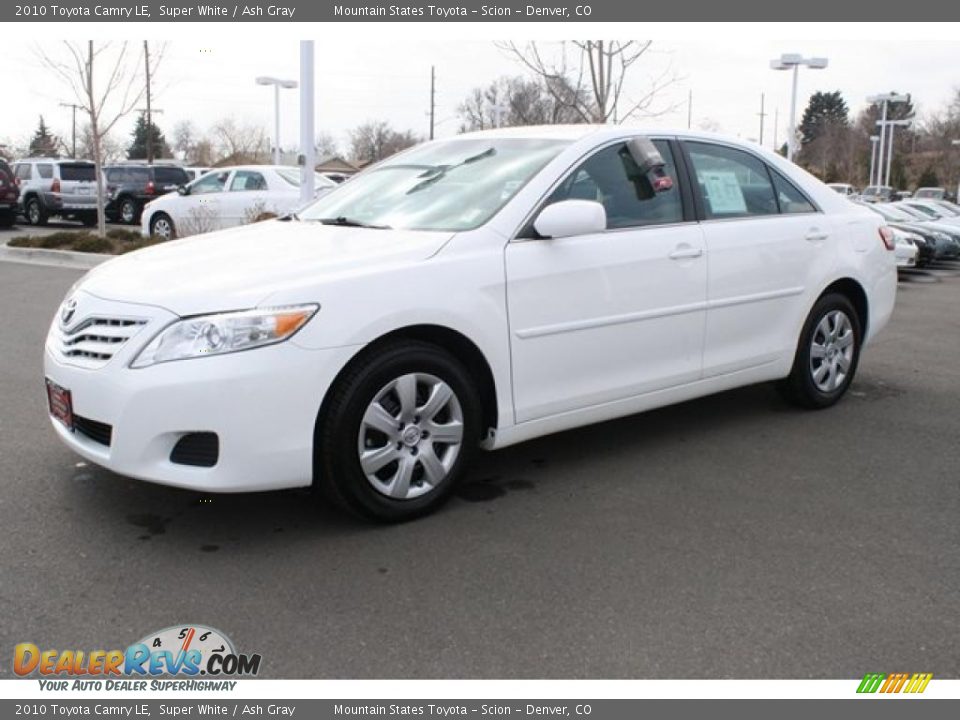 2010 Toyota Camry LE Super White / Ash Gray Photo #5