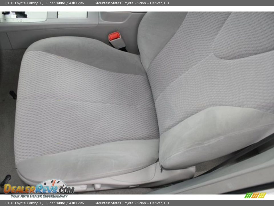 2010 Toyota Camry LE Super White / Ash Gray Photo #11