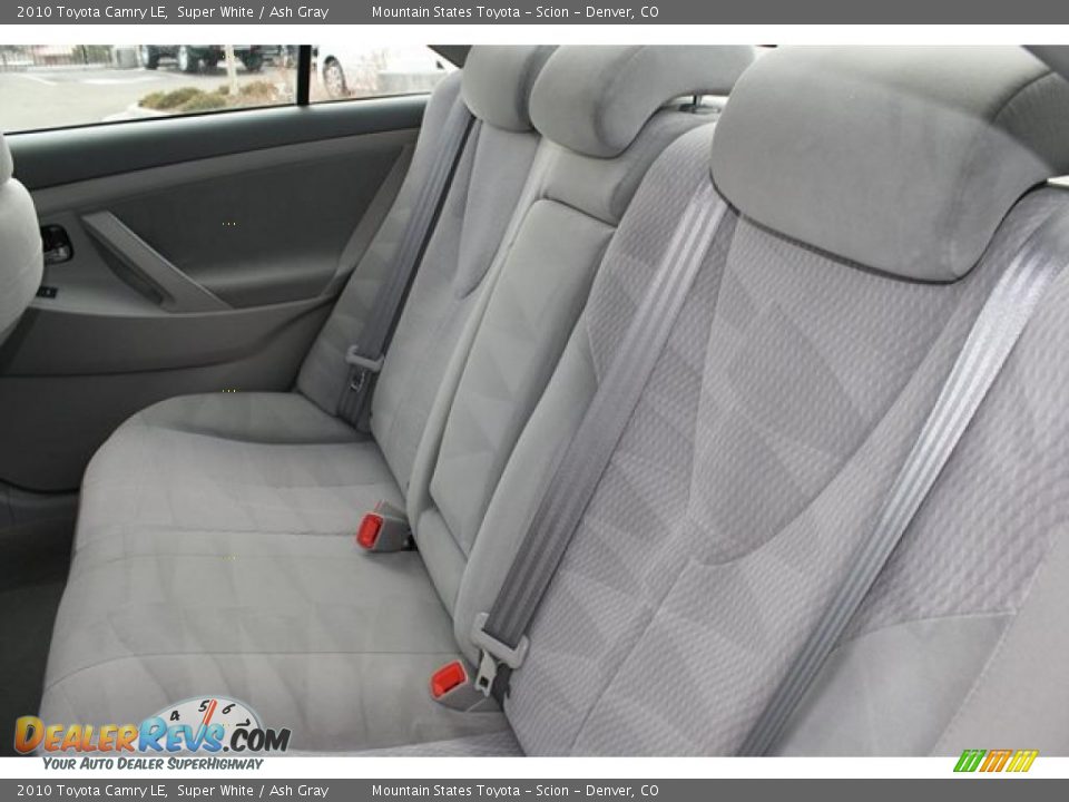2010 Toyota Camry LE Super White / Ash Gray Photo #13