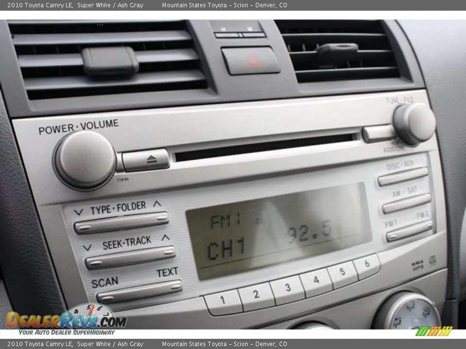 2010 Toyota Camry LE Super White / Ash Gray Photo #20